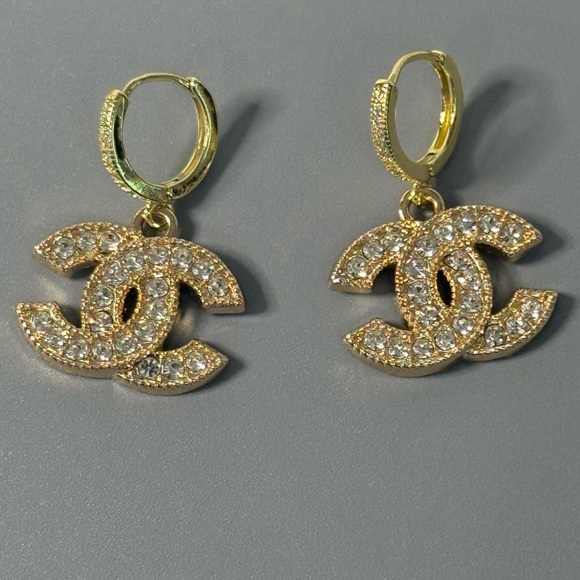 CHANEL EARRINGS - Picture 3 of 7